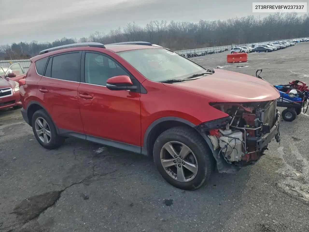 2T3RFREV8FW237337 2015 Toyota Rav4 Xle