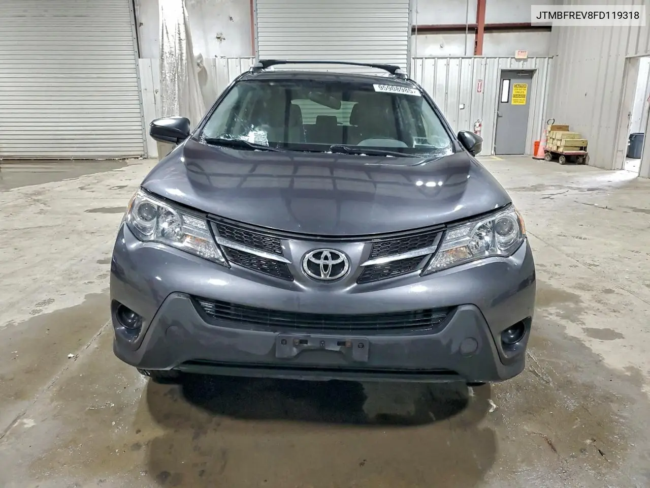 JTMBFREV8FD119318 2015 Toyota Rav4 Le