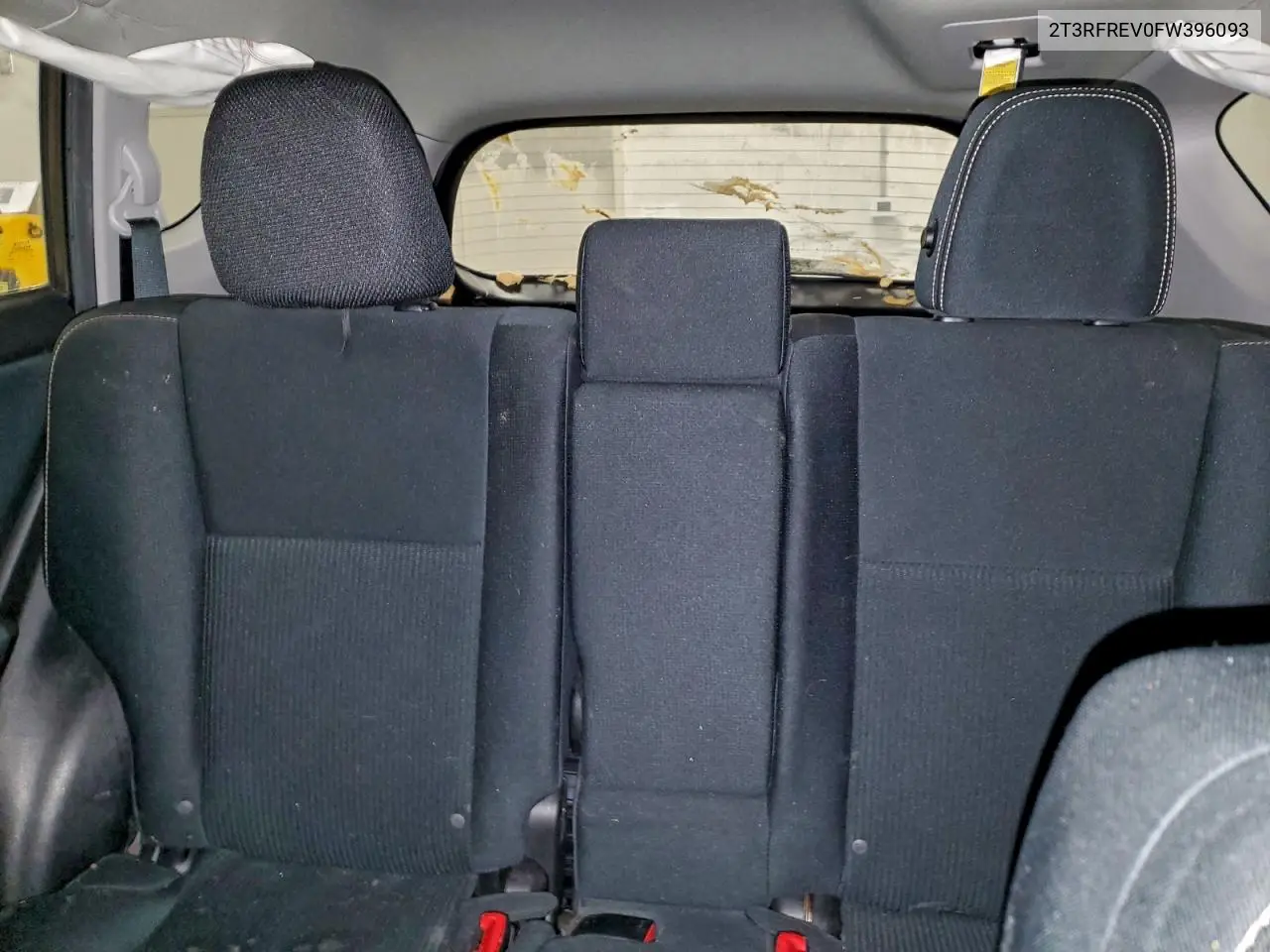 2T3RFREV0FW396093 2015 Toyota Rav4 Xle