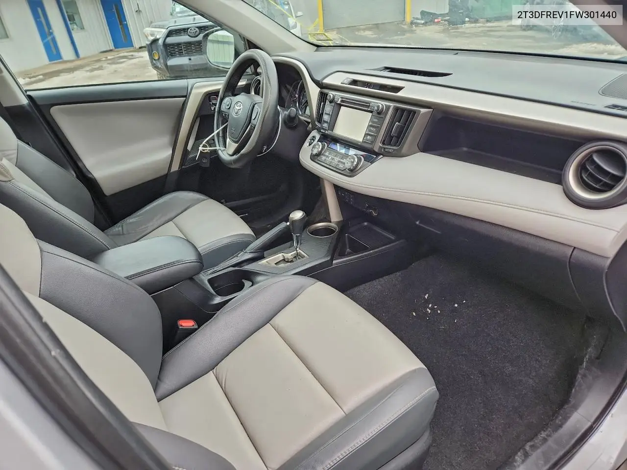 2T3DFREV1FW301440 2015 Toyota Rav4 Limited