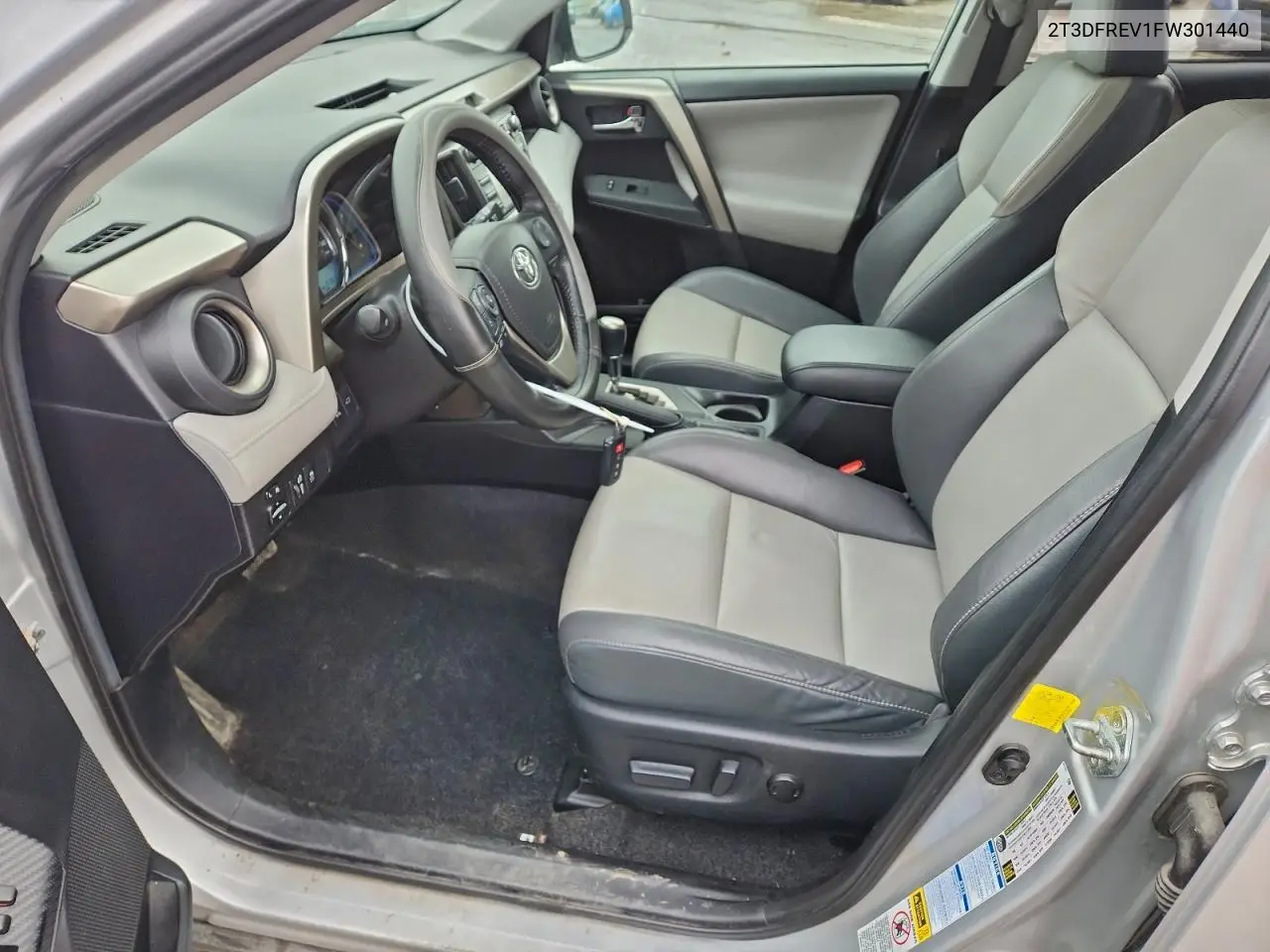 2T3DFREV1FW301440 2015 Toyota Rav4 Limited
