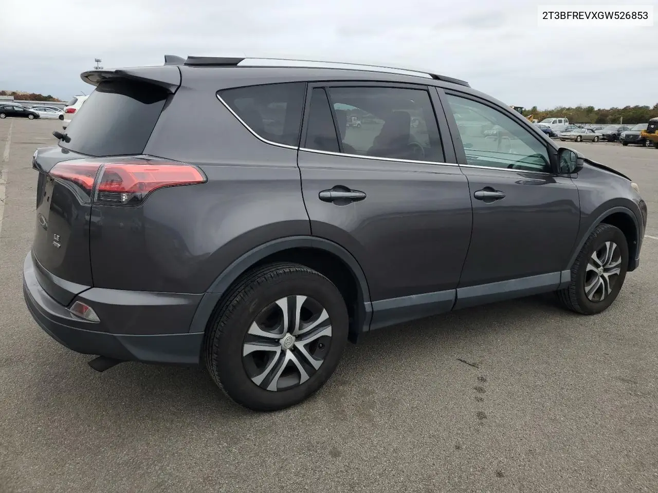 2T3BFREVXGW526853 2016 Toyota Rav4 Le