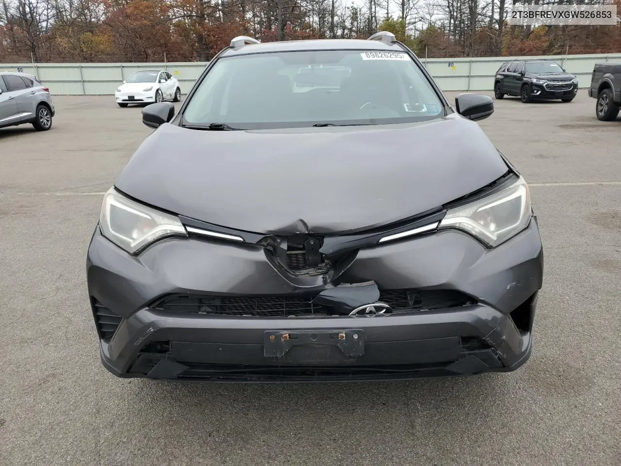 2T3BFREVXGW526853 2016 Toyota Rav4 Le
