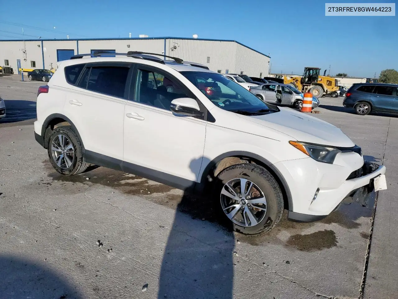 2T3RFREV8GW464223 2016 Toyota Rav4 Xle
