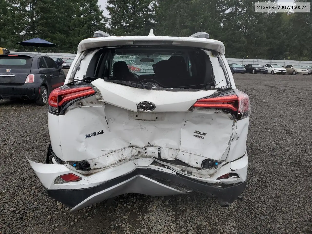 2T3RFREV0GW450574 2016 Toyota Rav4 Xle