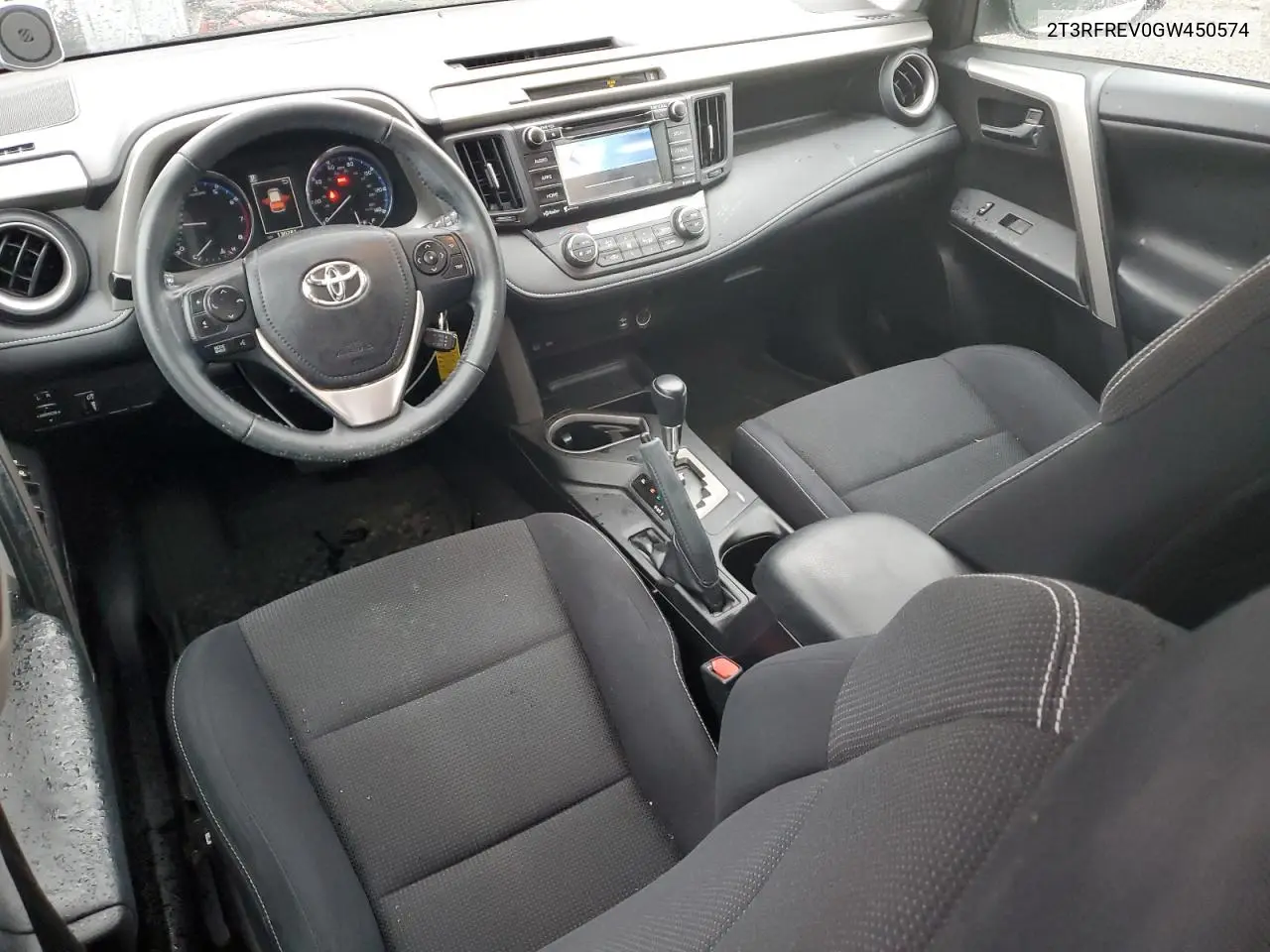 2T3RFREV0GW450574 2016 Toyota Rav4 Xle