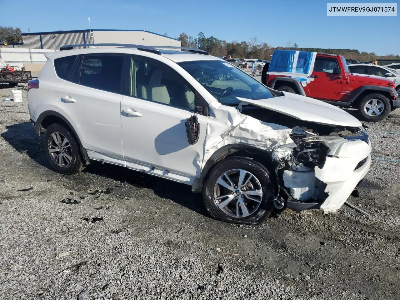 JTMWFREV9GJ071574 2016 Toyota Rav4 Xle