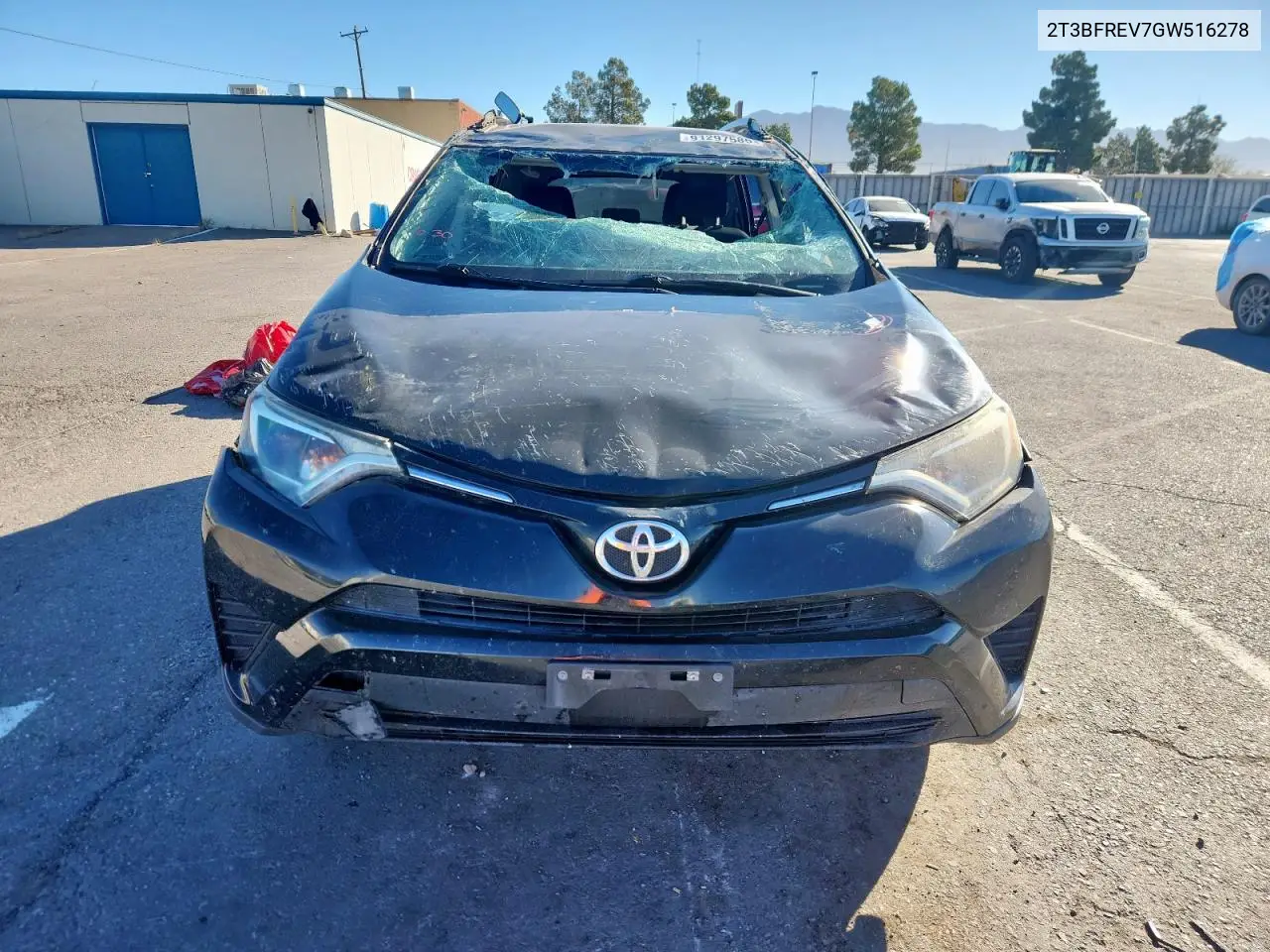 2T3BFREV7GW516278 2016 Toyota Rav4 Le