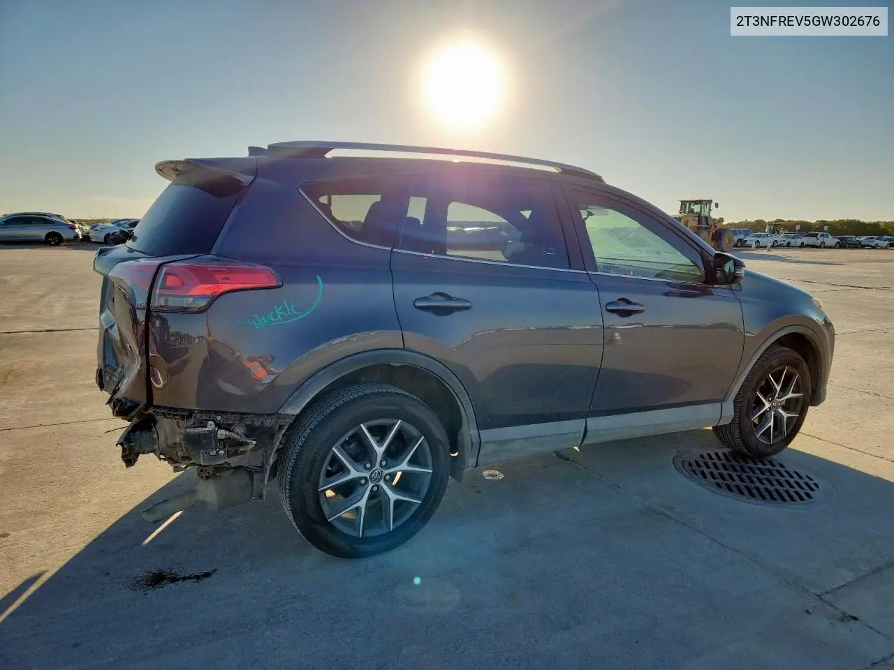 2T3NFREV5GW302676 2016 Toyota Rav4 Se