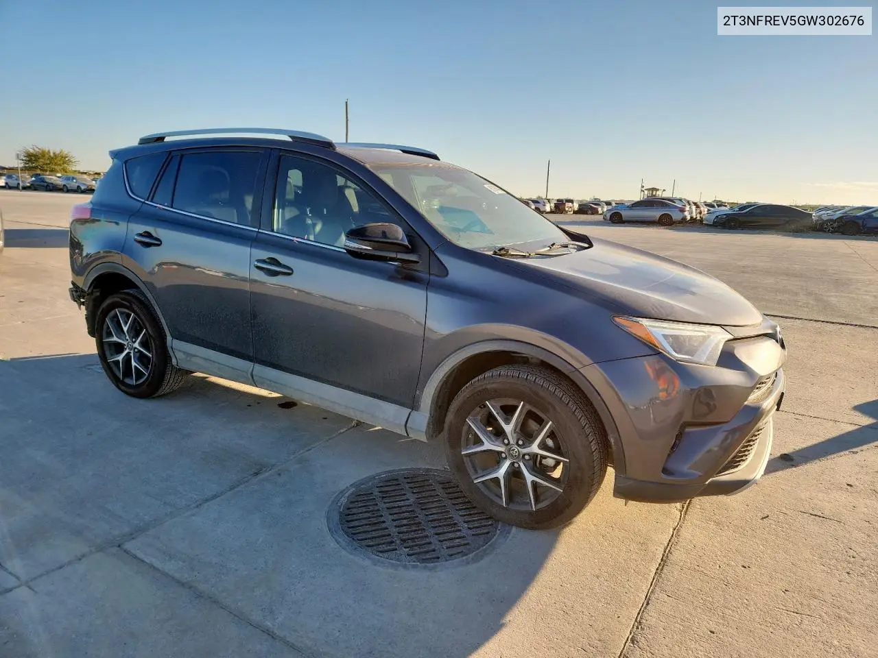 2T3NFREV5GW302676 2016 Toyota Rav4 Se