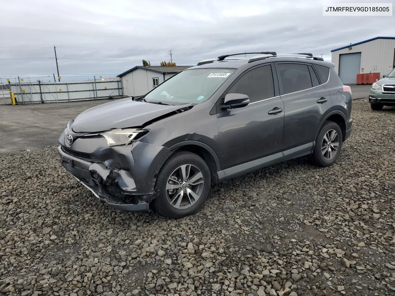 JTMRFREV9GD185005 2016 Toyota Rav4 Xle