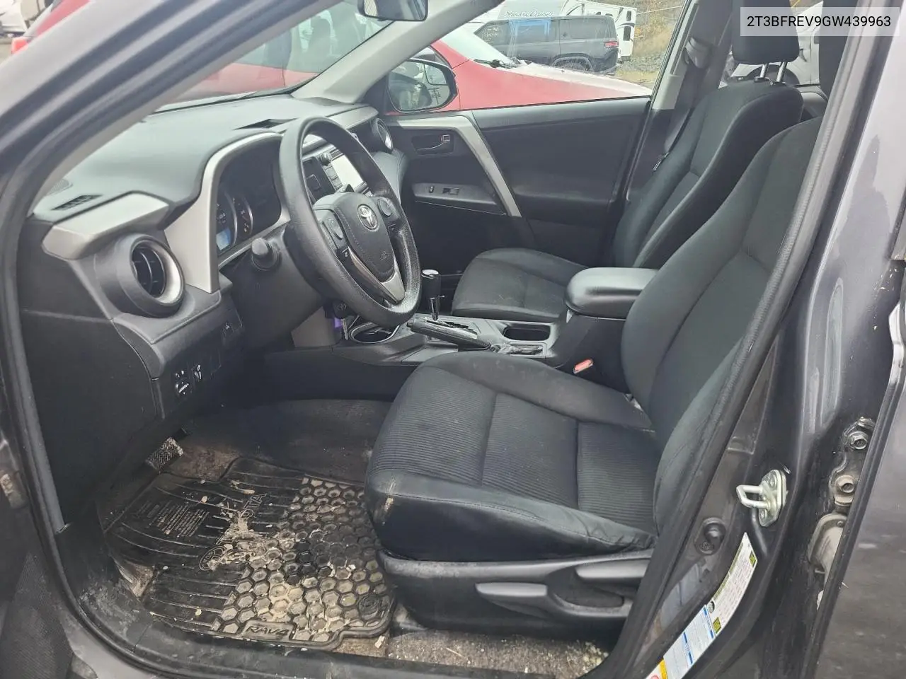 2T3BFREV9GW439963 2016 Toyota Rav4 Le