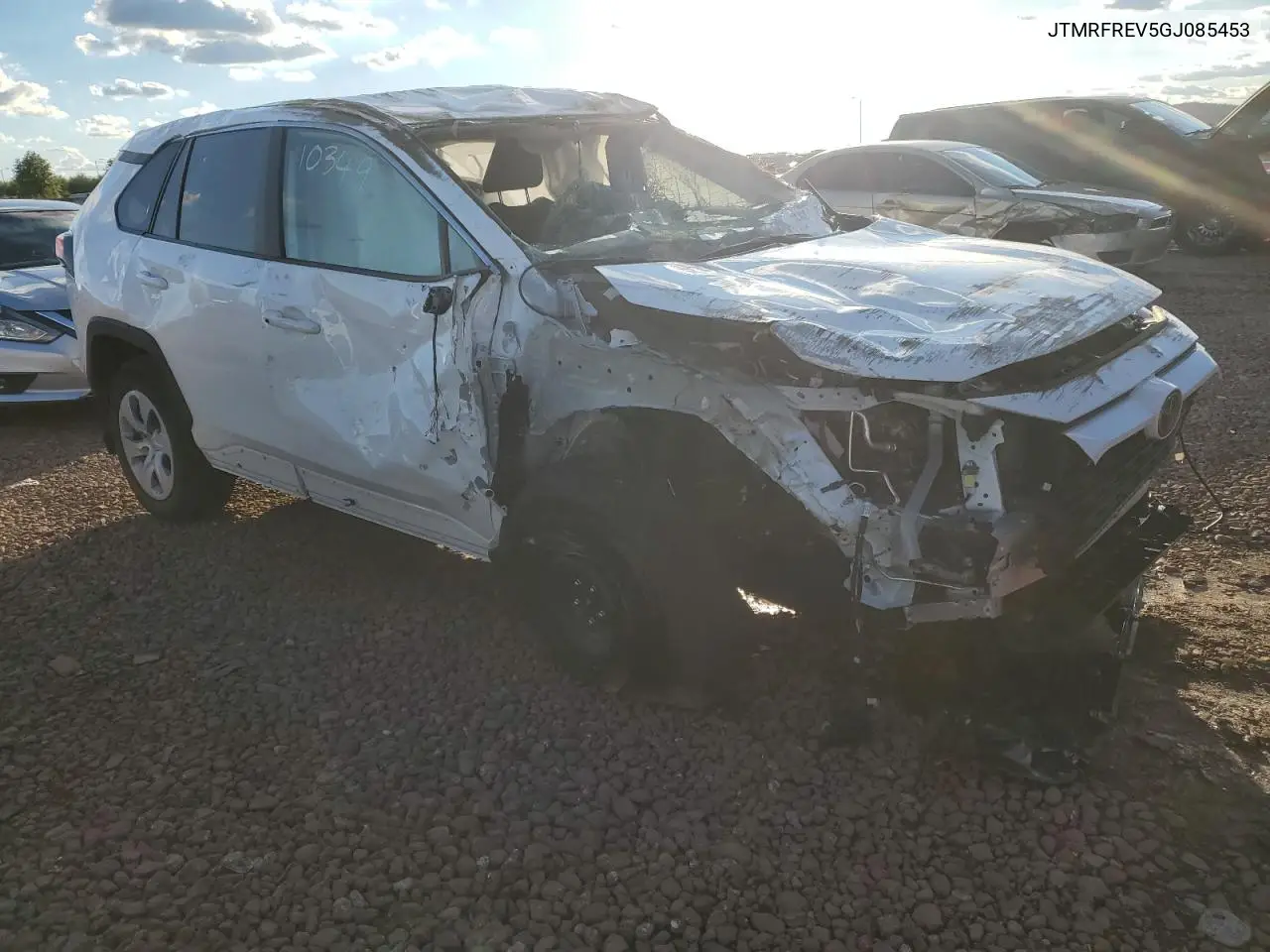 JTMRFREV5GJ085453 2016 Toyota Rav4 Xle