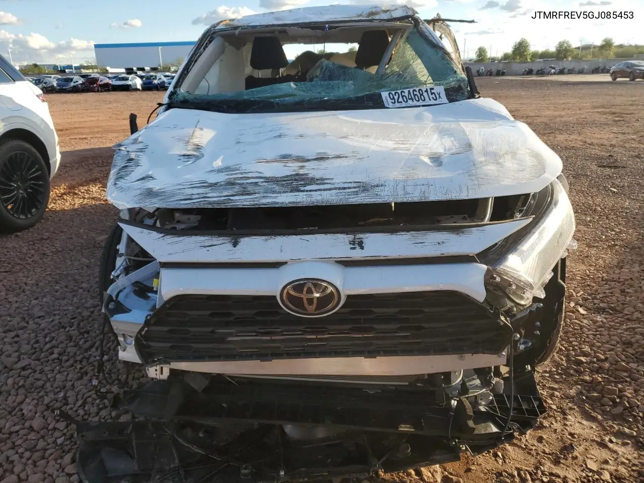 JTMRFREV5GJ085453 2016 Toyota Rav4 Xle