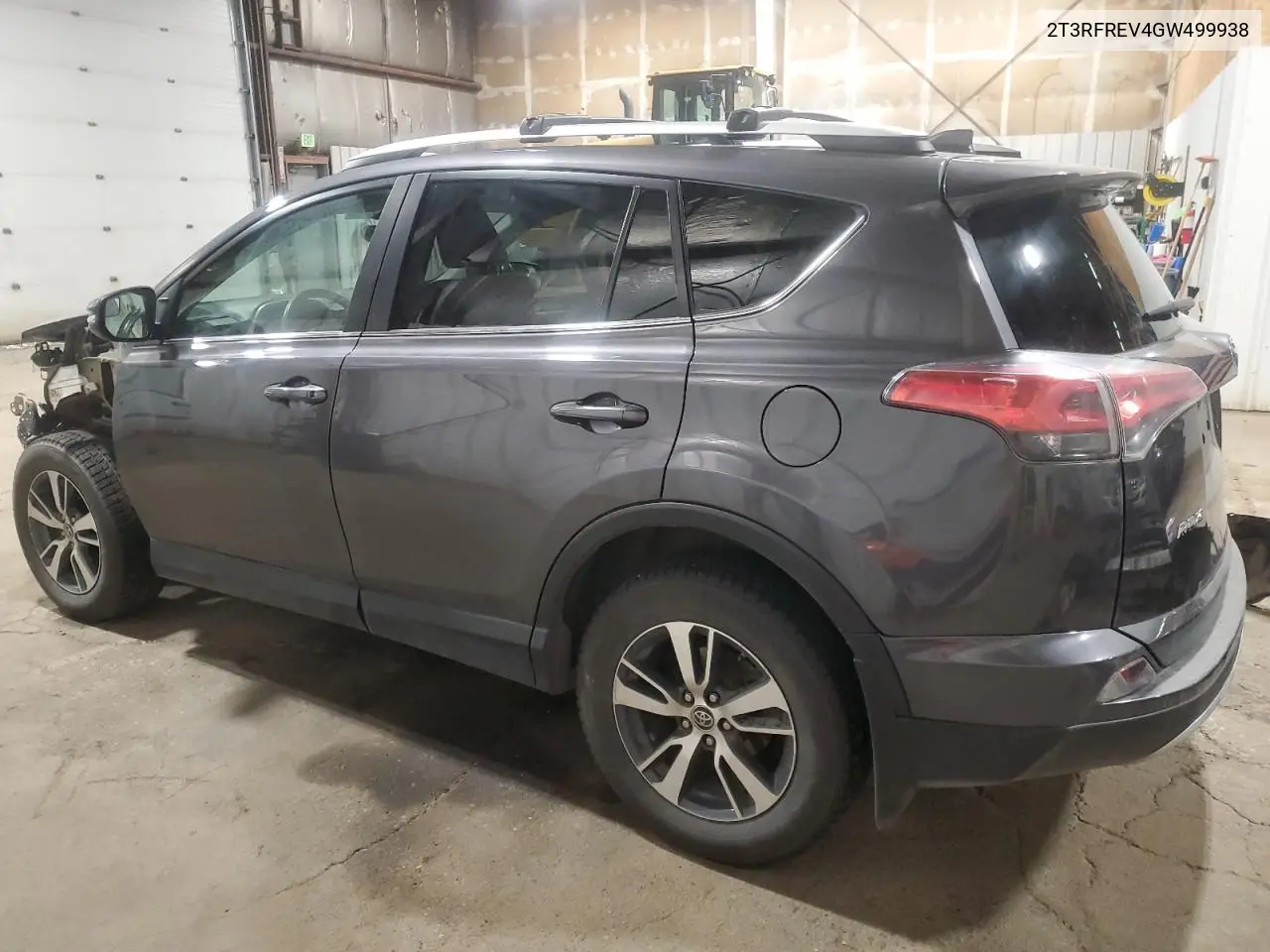 2T3RFREV4GW499938 2016 Toyota Rav4 Xle