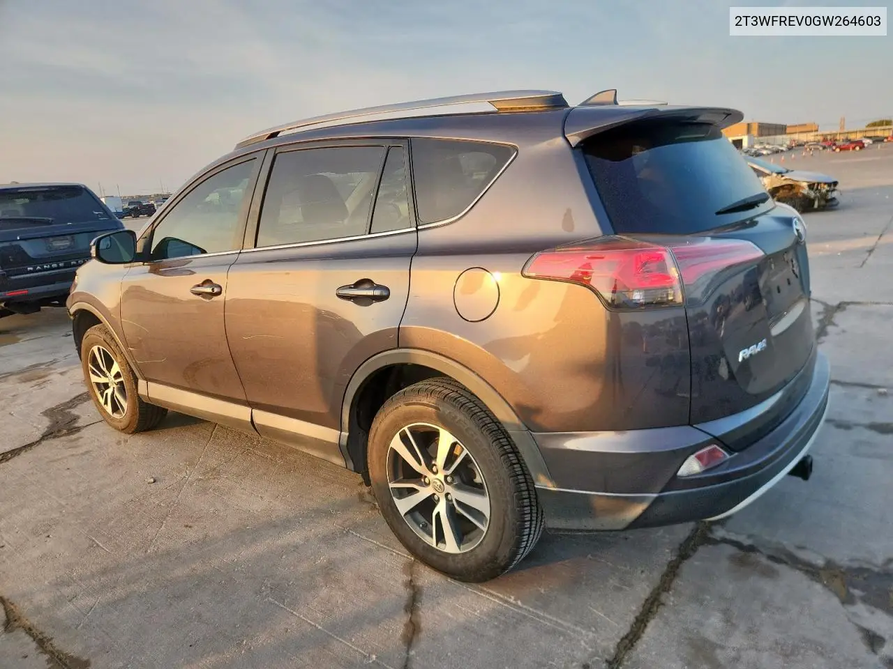 2T3WFREV0GW264603 2016 Toyota Rav4 Xle