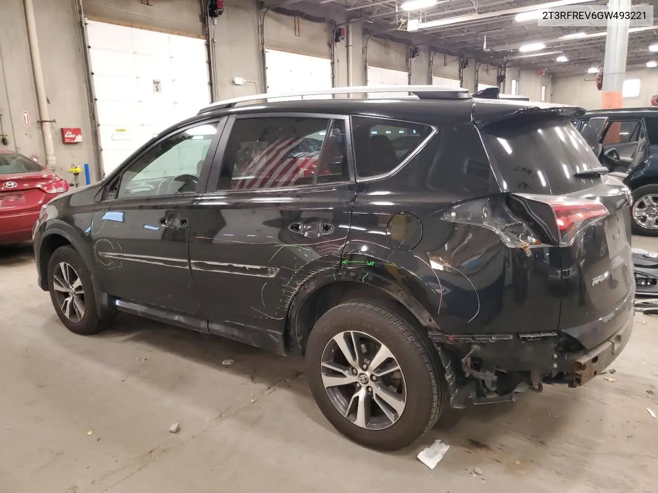 2T3RFREV6GW493221 2016 Toyota Rav4 Xle