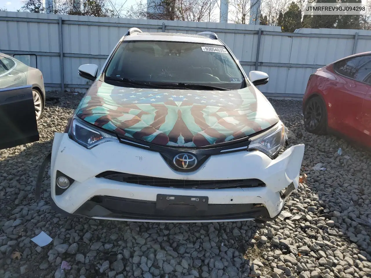 JTMRFREV9GJ094298 2016 Toyota Rav4 Xle