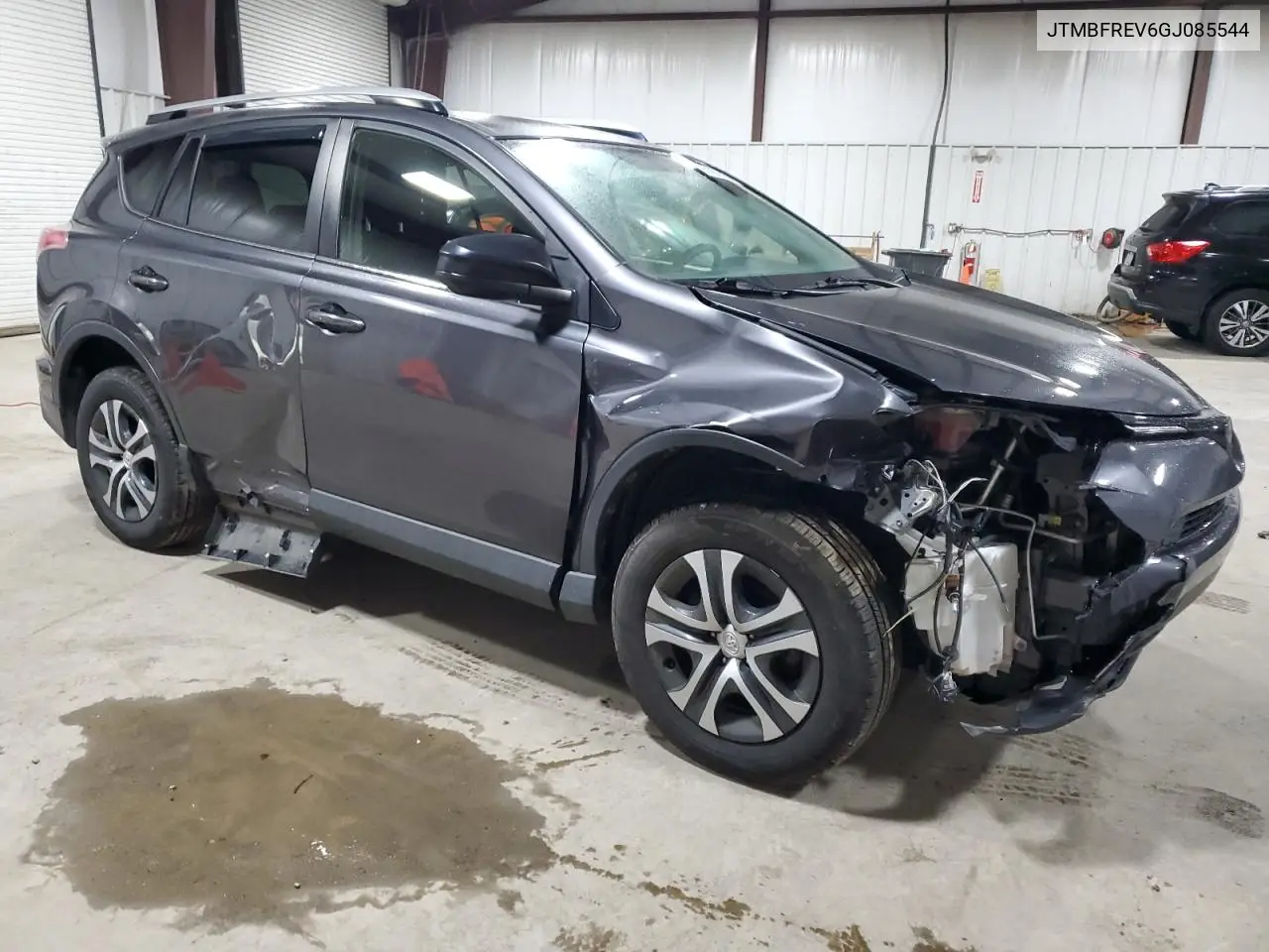 JTMBFREV6GJ085544 2016 Toyota Rav4 Le
