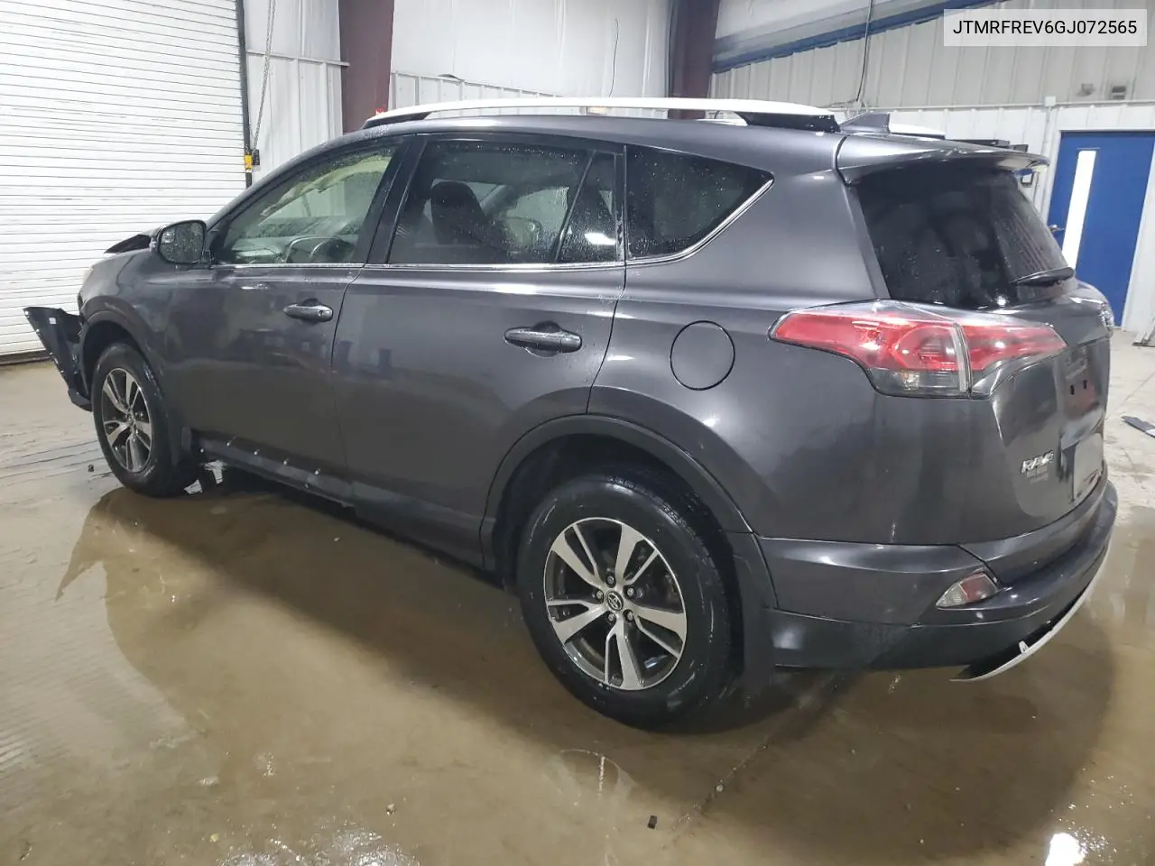 JTMRFREV6GJ072565 2016 Toyota Rav4 Xle