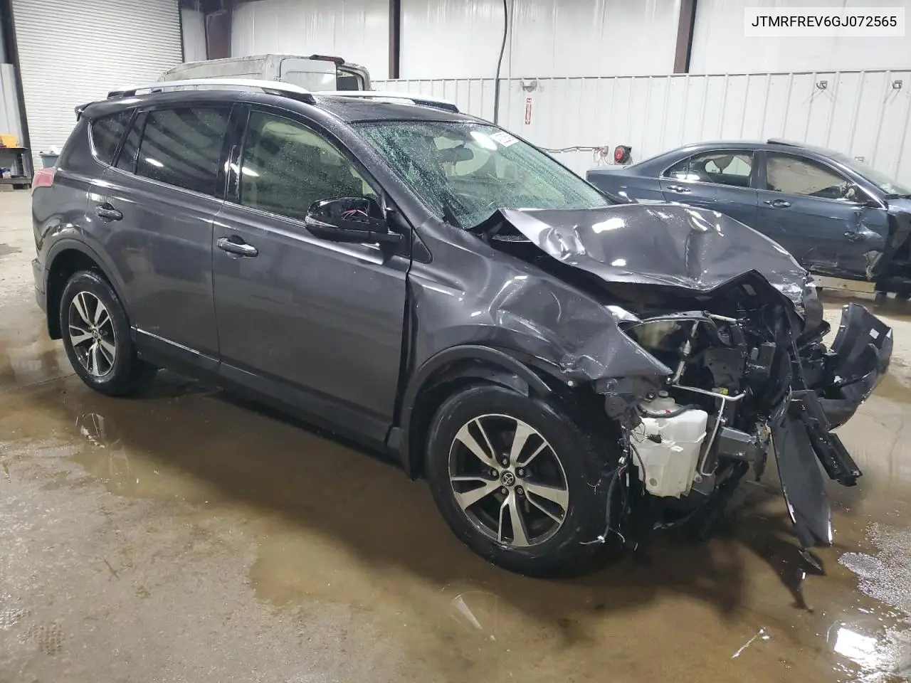 JTMRFREV6GJ072565 2016 Toyota Rav4 Xle