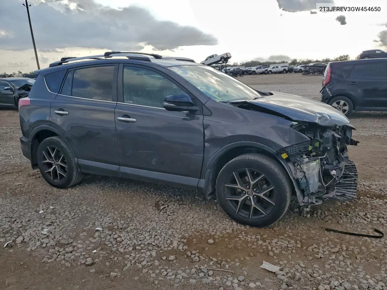 2T3JFREV3GW454650 2016 Toyota Rav4 Se
