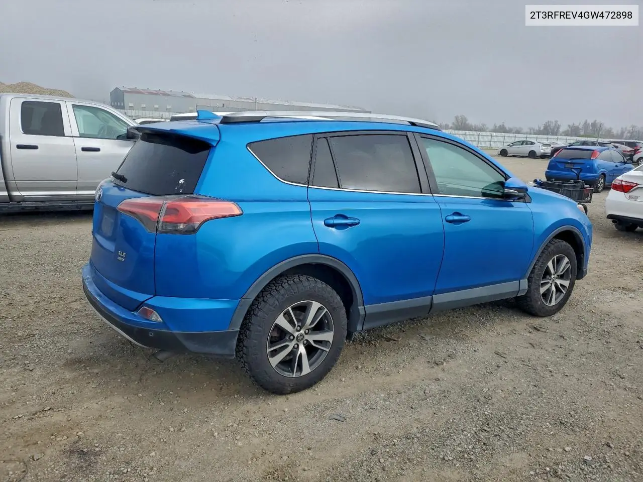 2T3RFREV4GW472898 2016 Toyota Rav4 Xle