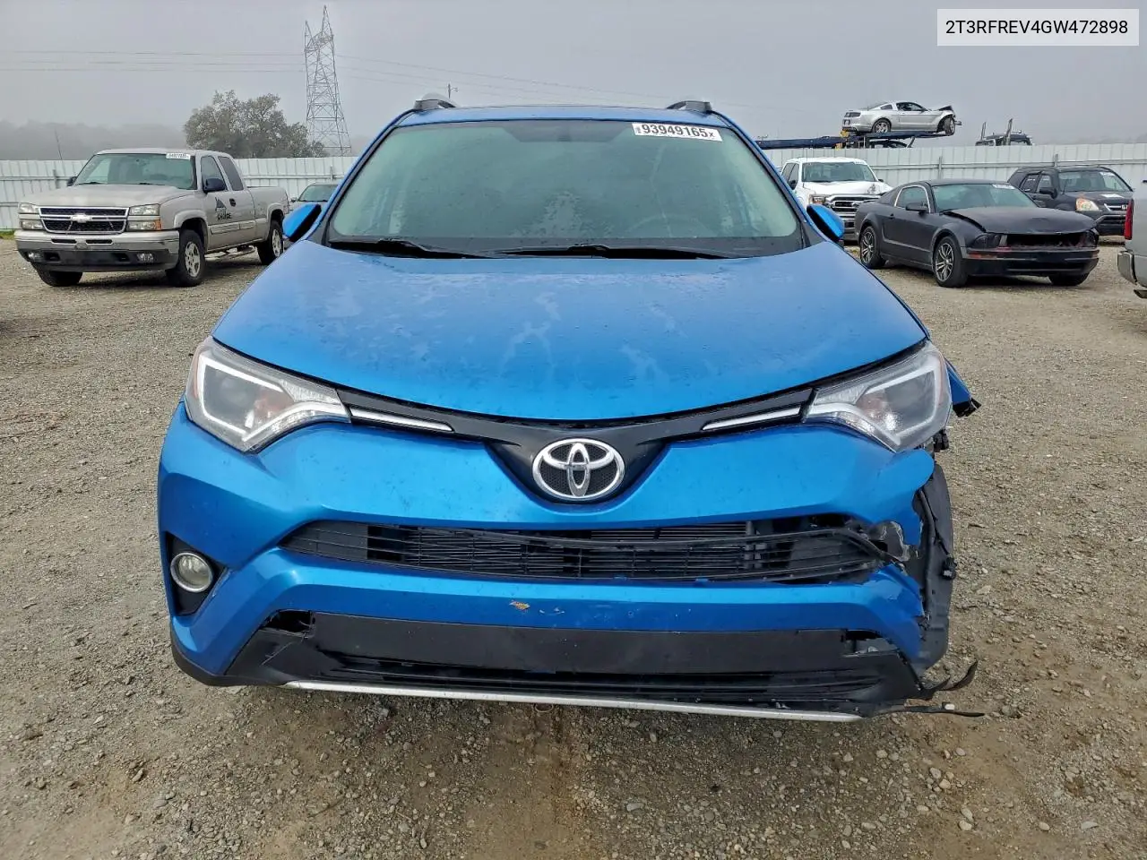 2T3RFREV4GW472898 2016 Toyota Rav4 Xle