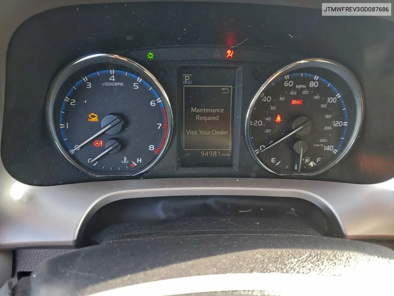 JTMWFREV3GD087686 2016 Toyota Rav4 Xle