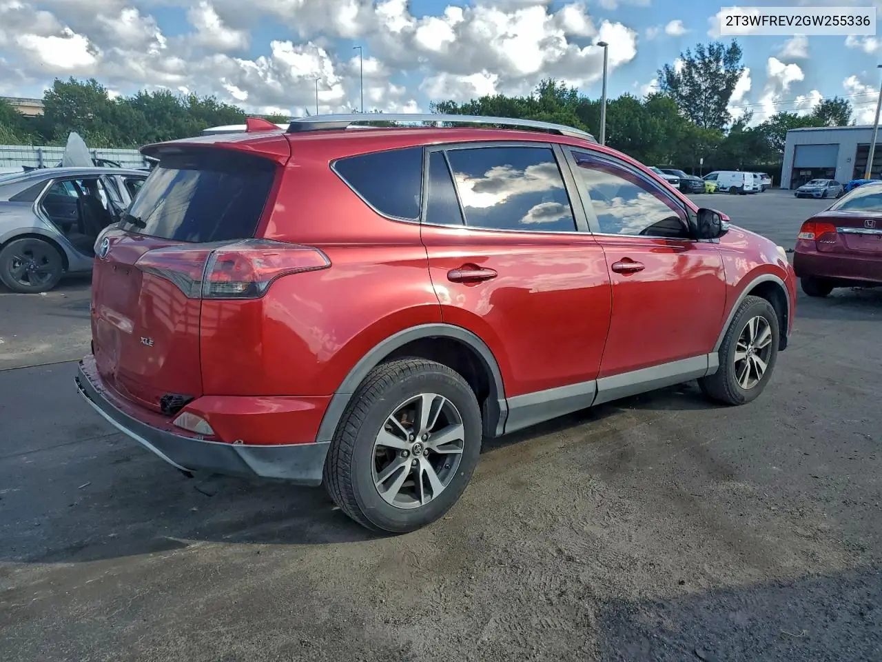 2T3WFREV2GW255336 2016 Toyota Rav4 Xle