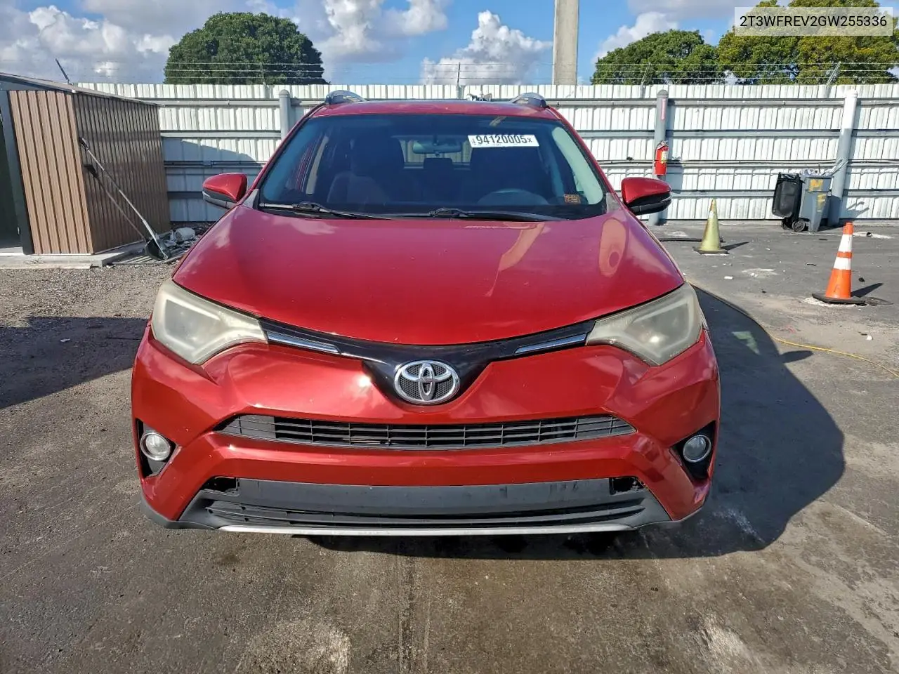 2T3WFREV2GW255336 2016 Toyota Rav4 Xle