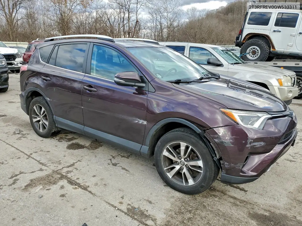 2T3RFREV0GW533311 2016 Toyota Rav4 Xle