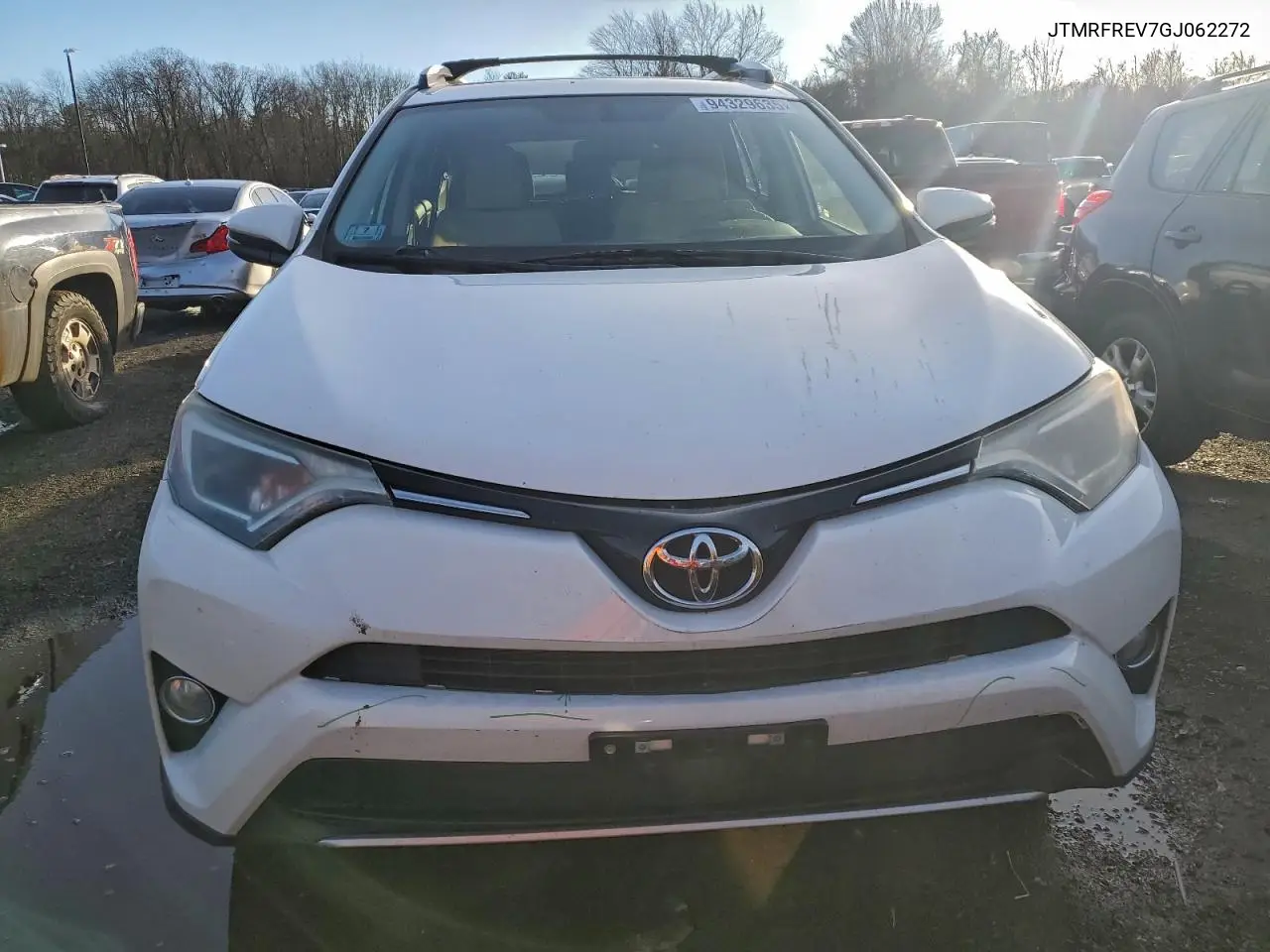 JTMRFREV7GJ062272 2016 Toyota Rav4 Xle