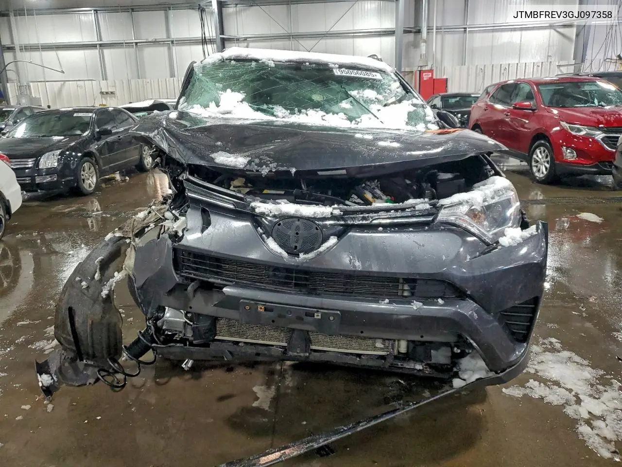 JTMBFREV3GJ097358 2016 Toyota Rav4 Le