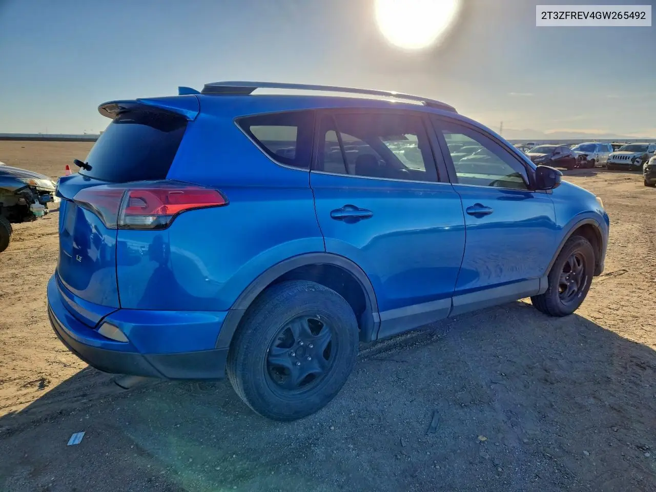 2T3ZFREV4GW265492 2016 Toyota Rav4 Le