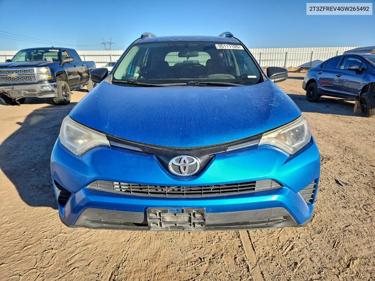 2T3ZFREV4GW265492 2016 Toyota Rav4 Le
