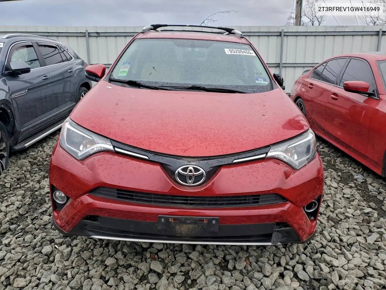 2T3RFREV1GW416949 2016 Toyota Rav4 Xle