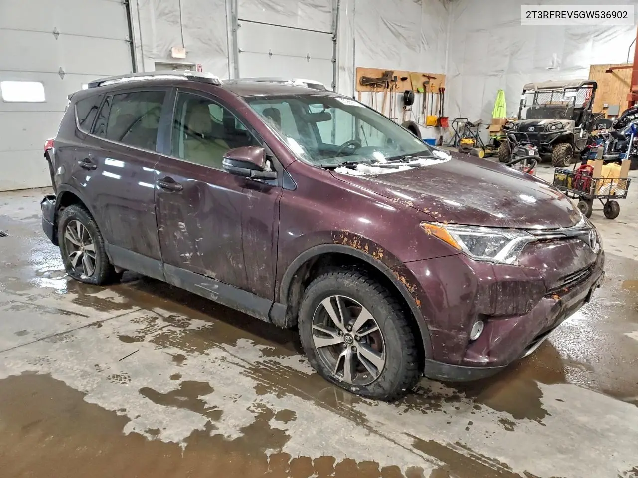 2T3RFREV5GW536902 2016 Toyota Rav4 Xle
