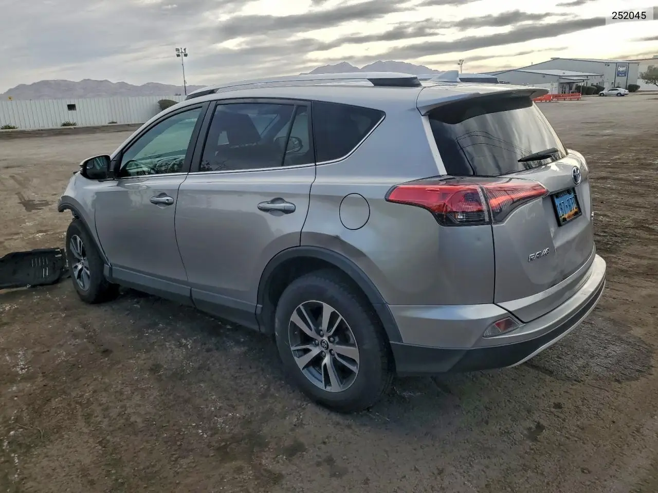 252045 2016 Toyota Rav4 Xle