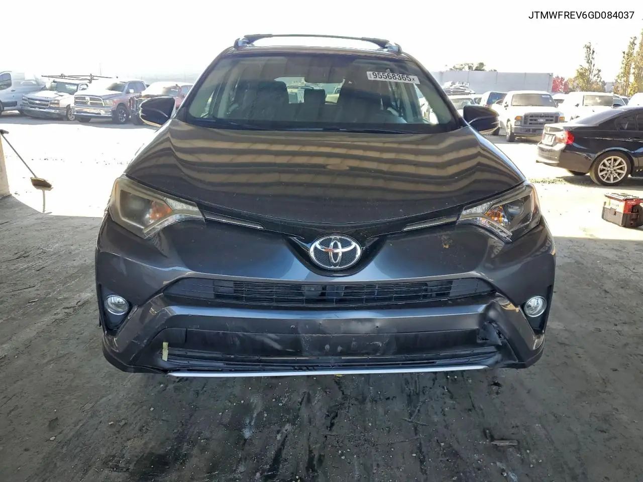 JTMWFREV6GD084037 2016 Toyota Rav4 Xle