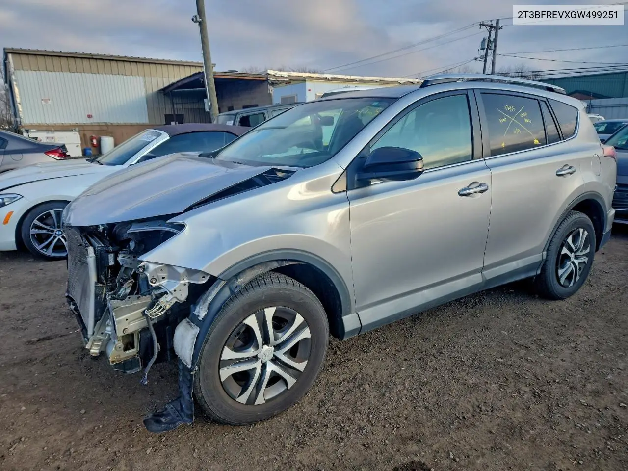 2T3BFREVXGW499251 2016 Toyota Rav4 Le