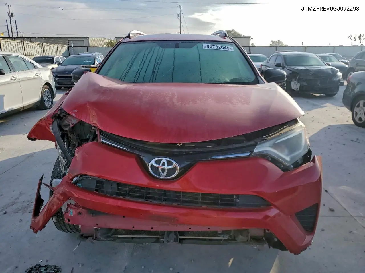 JTMZFREV0GJ092293 2016 Toyota Rav4 Le