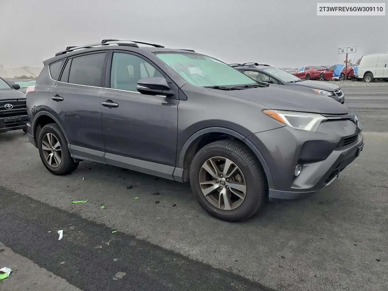 2T3WFREV6GW309110 2016 Toyota Rav4 Xle