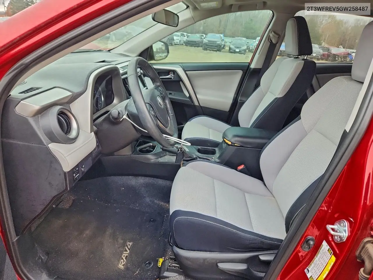 2T3WFREV5GW258487 2016 Toyota Rav4 Xle