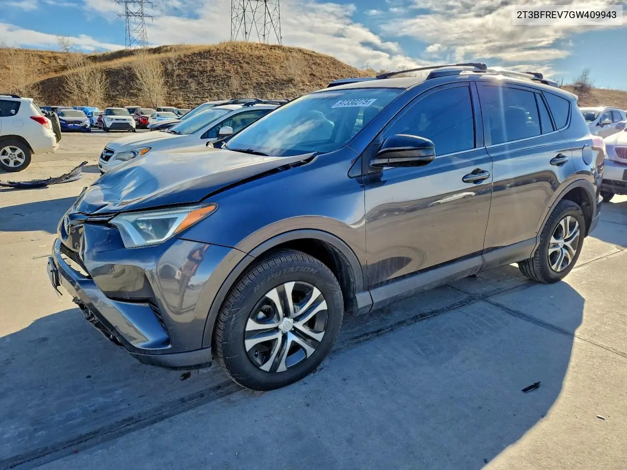2T3BFREV7GW409943 2016 Toyota Rav4 Le