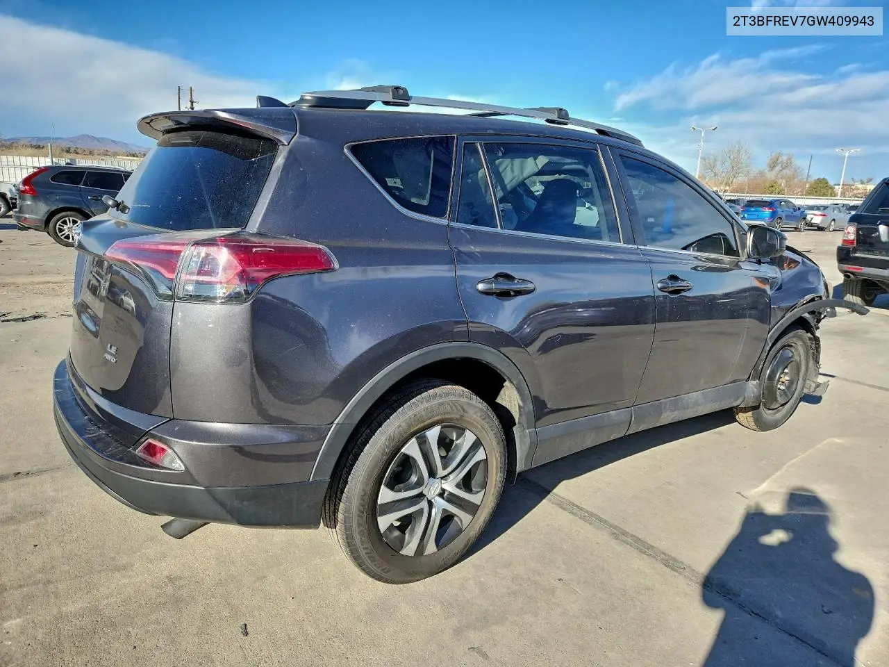 2T3BFREV7GW409943 2016 Toyota Rav4 Le
