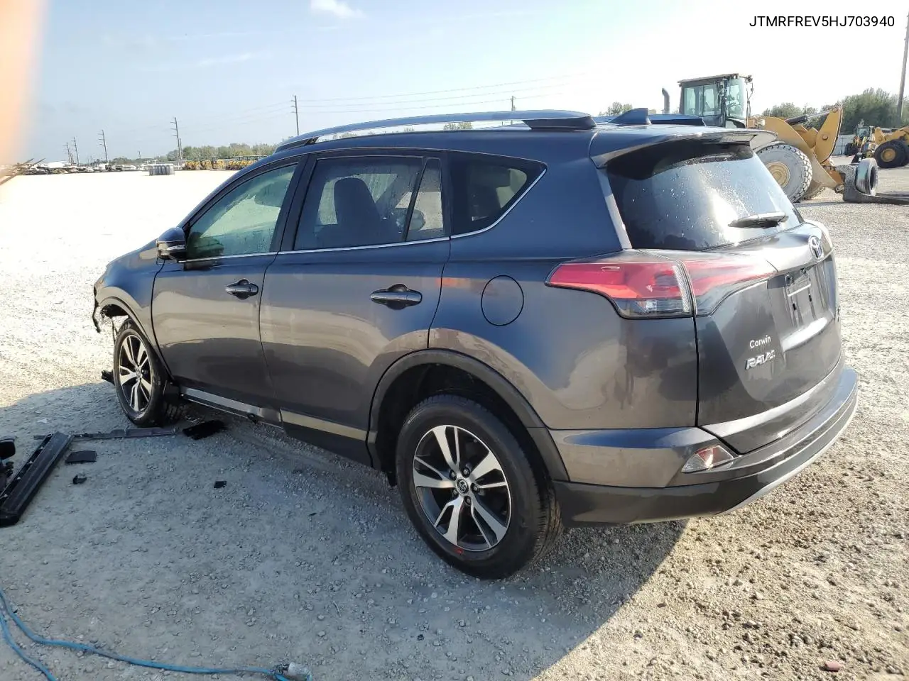 2017 Toyota Rav4 Xle VIN: JTMRFREV5HJ703940 Lot: 42232633