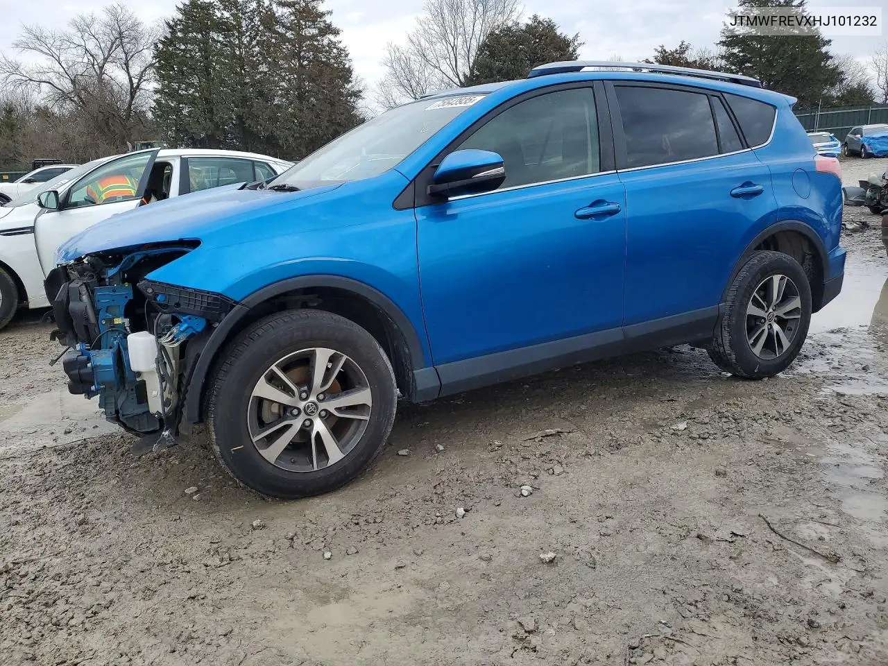 JTMWFREVXHJ101232 2017 Toyota Rav4 Xle