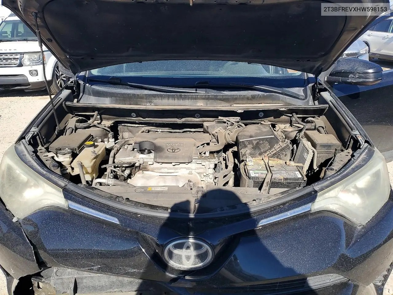 2T3BFREVXHW598153 2017 Toyota Rav4 Le