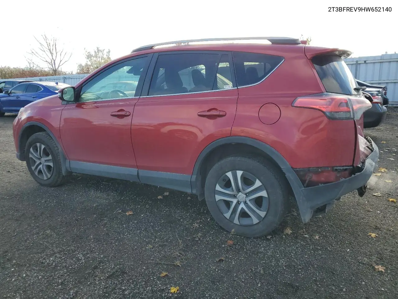 2T3BFREV9HW652140 2017 Toyota Rav4 Le